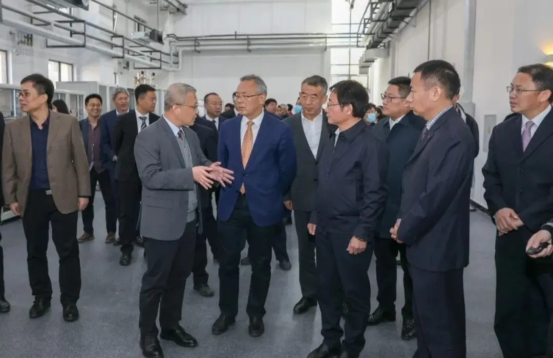 中科院物理所懷柔園區啓用，與衛藍新能源等企業共建聯合實驗室